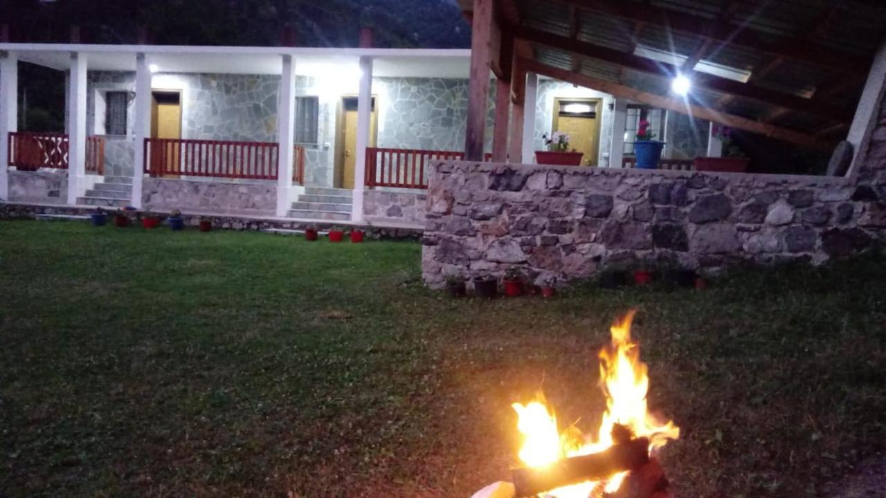Buni Shqipes Villa Theth Bagian luar foto