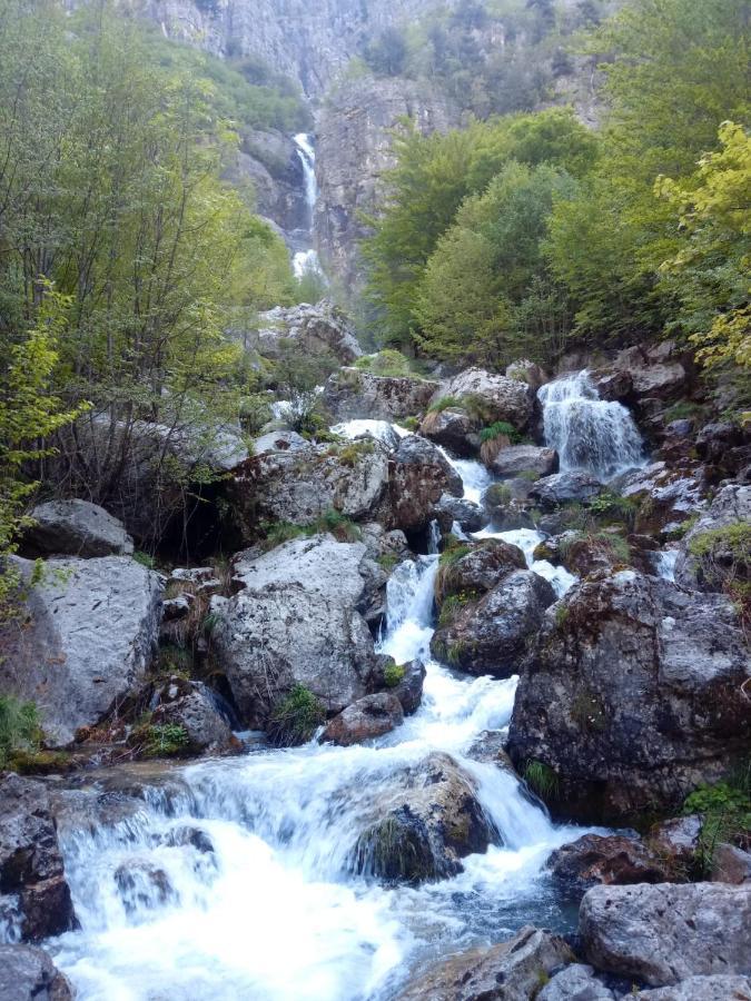 Buni Shqipes Villa Theth Bagian luar foto